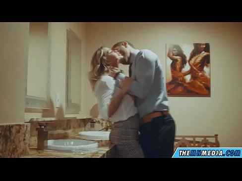 ❤️ Cum busty flava seducit in latrinae publicae Porno vk  at la.porn-93.ru
